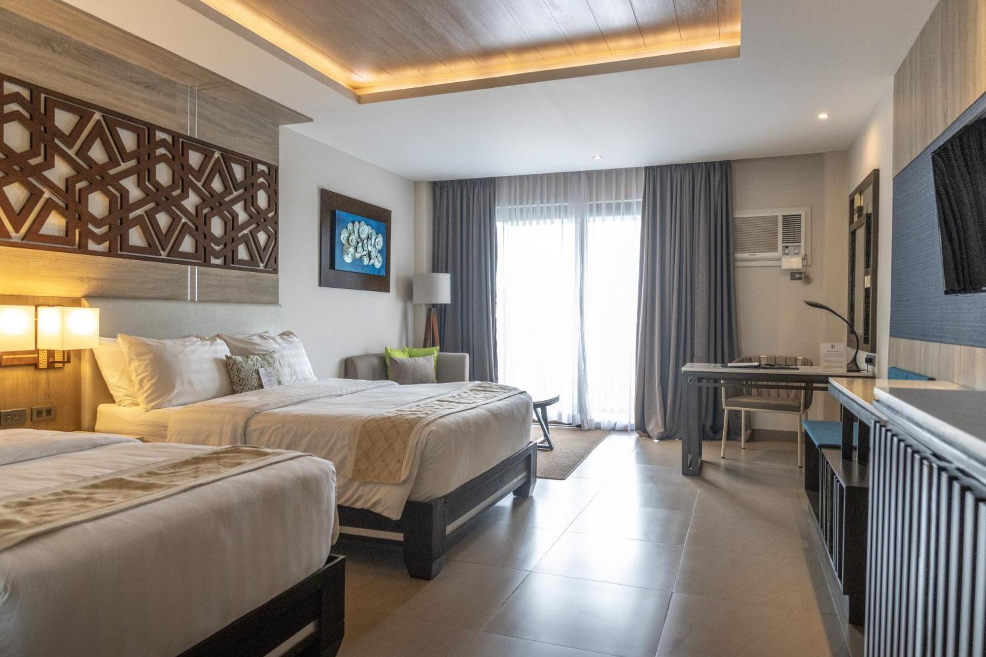Zuri Resort *