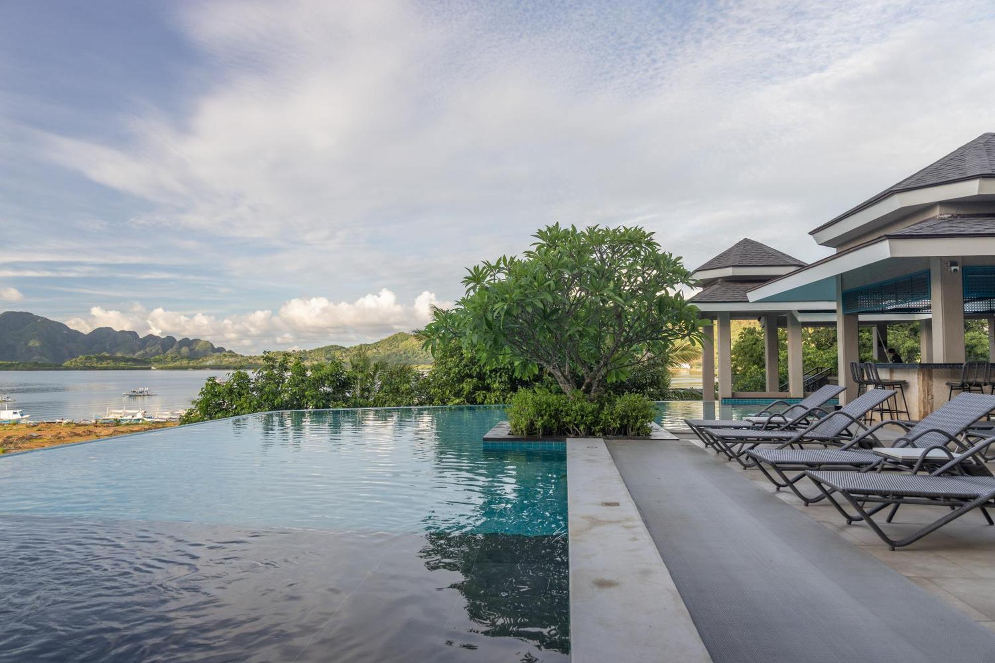 Zuri Resort *